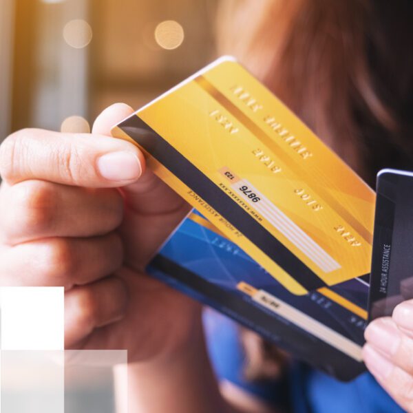 how to select the right prepaid reward card